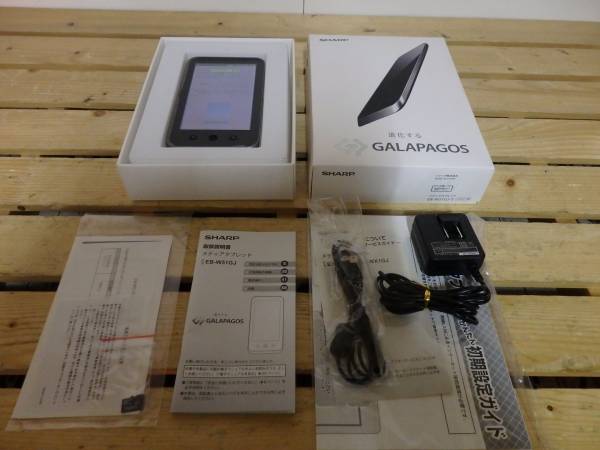美品 SHARP GALAPAGOS 5.5型メディアタブレット [EB-W51GJ-S]