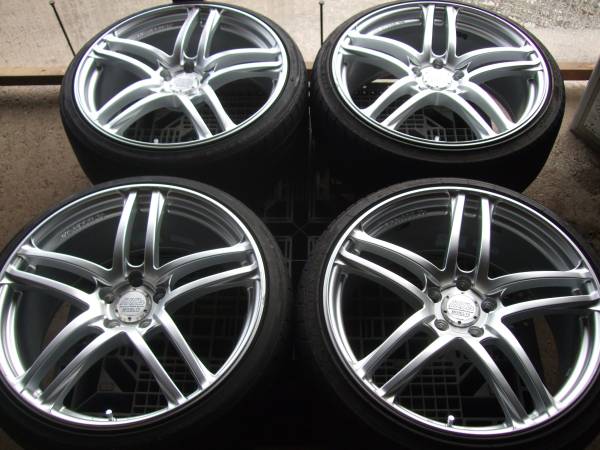 美品!超軽量!AVS MODEL T5(モデルT5)225/35R20 4本 クラウンなど
