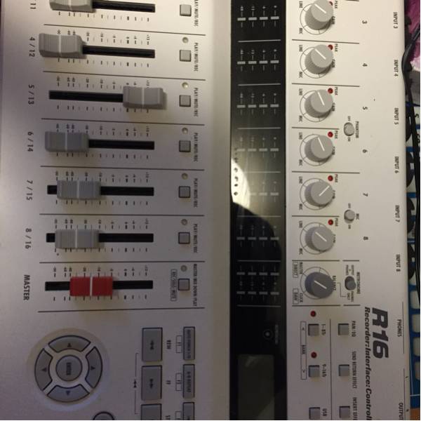 zoom R16 マルチトラックレコーダー R16 【公式通販】