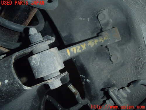 2UPJ-17245146]インテグラ タイプR(DC2)右Rアッパーアーム 中古