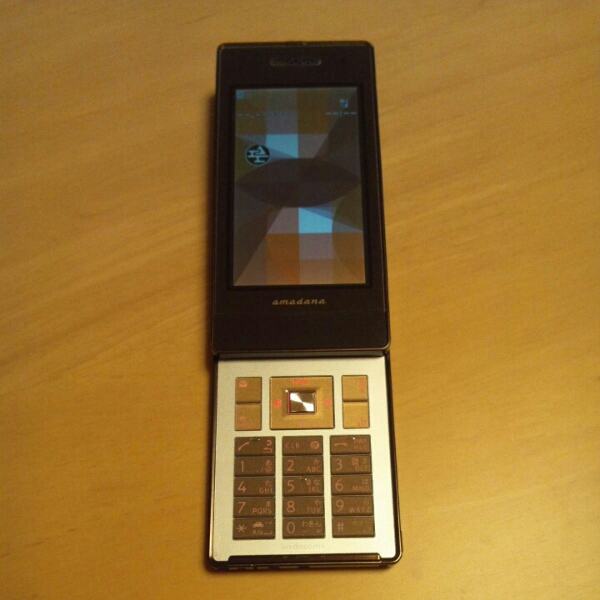 amadana ドコモ N-04A 動作品