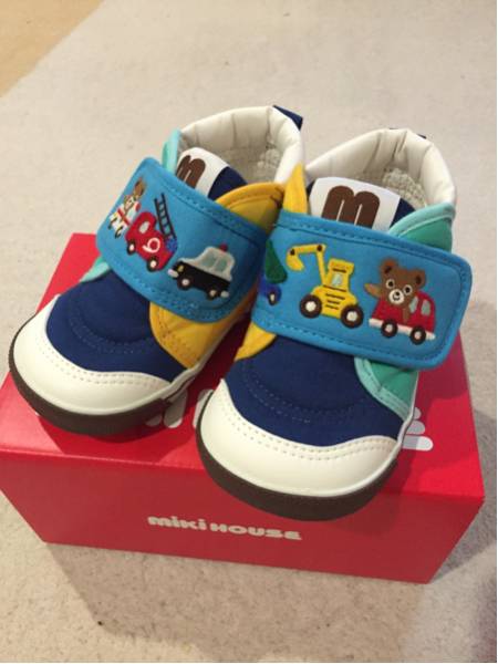 新品☆ミキハウス セカンド シューズ 13.5 マルチ 働く車 日本製