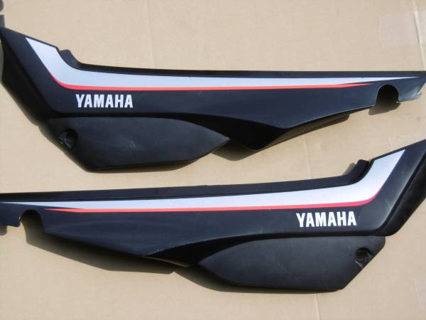 セロー250/XT250X/トリッカー サイドカバー左右セット