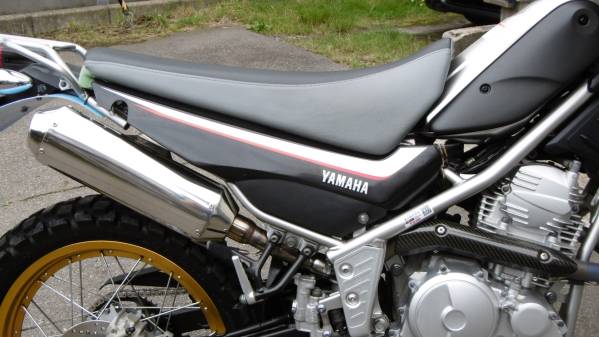 セロー250/XT250X/トリッカー サイドカバー左右セット