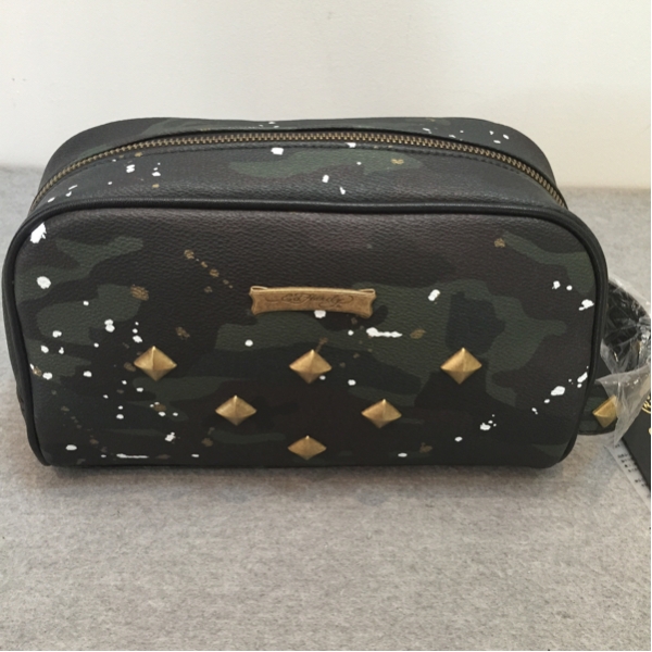 エドハーディーEdHardy★セカンドバッグ★迷彩柄★最後の1個