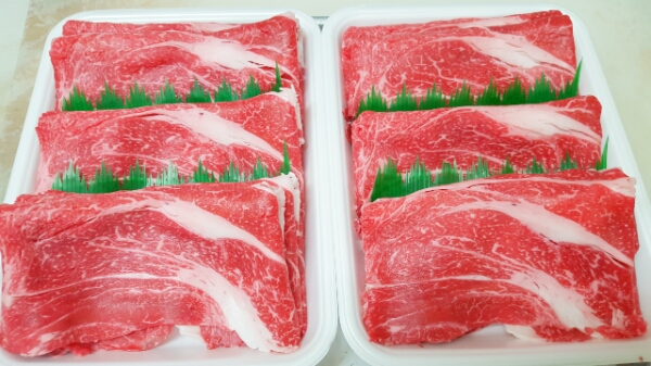 【愛知県産 特選黒牛】★霜降りすき焼き用２kg 