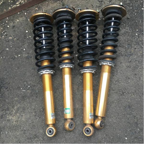 UCF30 UCF31 セルシオ ネジ式車高調整サスキット