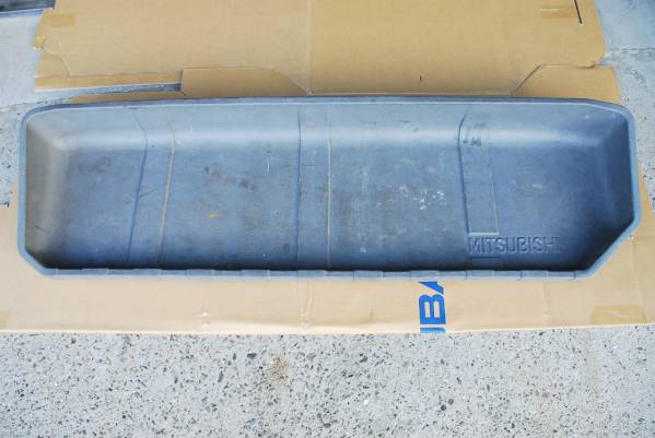 ★デリカ スペースギア★リヤトレイマット★トランクスペース★