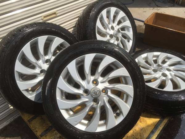 bB 純正 トヨタ TOYOTA (トヨタ) 15×6J(+40)PCD100-4H シルバー