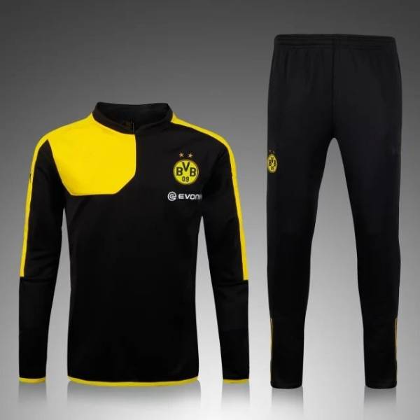 サッカー ドルトムント トレーニング ウェア 黒×黄 上下 新品 ご覧