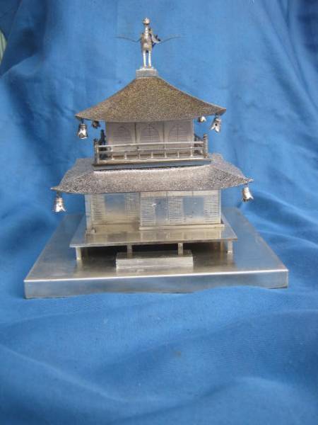 銀閣寺　銀張り　２．２キロほど　置物