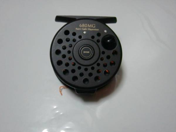 リョービ マグネシウム製フライリール680MG中古オマケライン付き 状態