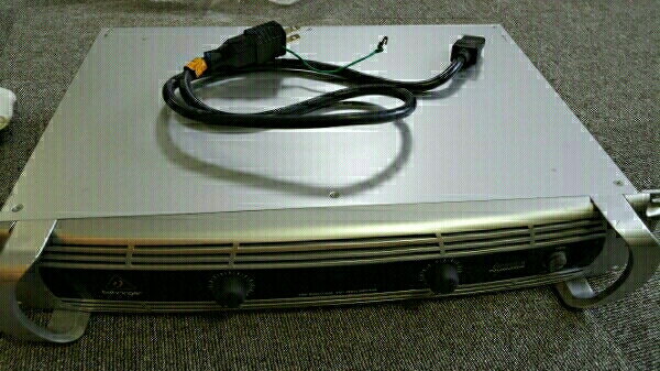 ○behrnger/ベリンガー○パワーアンプ ○iNUKE NU6000 behringer