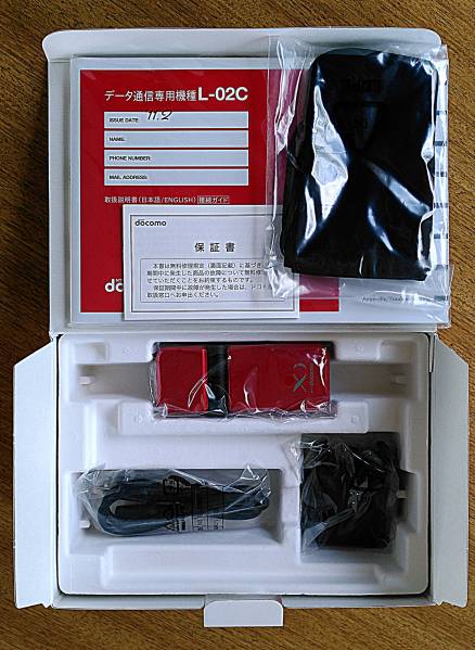 docomo ドコモ USB データ通信専用端末 L-02C レッド LTE対応