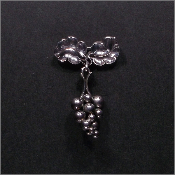 Georg Jensen・「ブローチ #217 A 葡萄」 ジョージ・ジェンセン