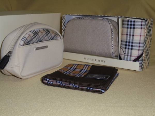 バーバリー【ポーチ＆ハンカチセット 2ps】 BURBERRY (バーバリー