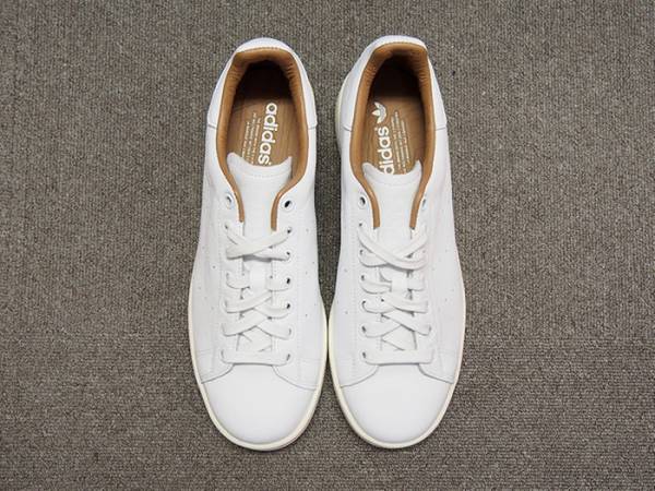 IENAイエナ エディフィス 別注 アディダス スタンスミス