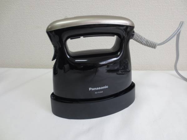 Panasonic 衣類スチーマー NI-FS360 2015年製 【中古】