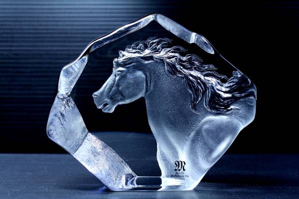 馬 ガラス クリスタル 置物 馬の彫刻が美しいクリスタルガラスの置物