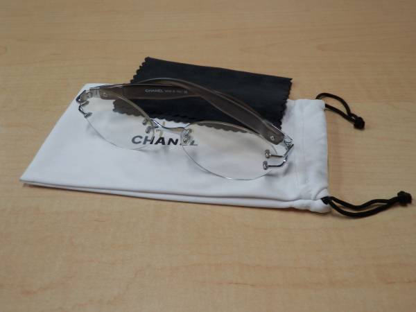 ☆CHANELシャネル サイドココマーク入り　サングラス中古美品☆ シャネル