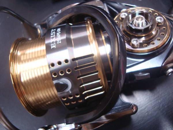 新品☆ダイワDAIWA15イグジスト2506PE-DH 新品☆ダイワDAIWA15イグジスト2506PE-DH