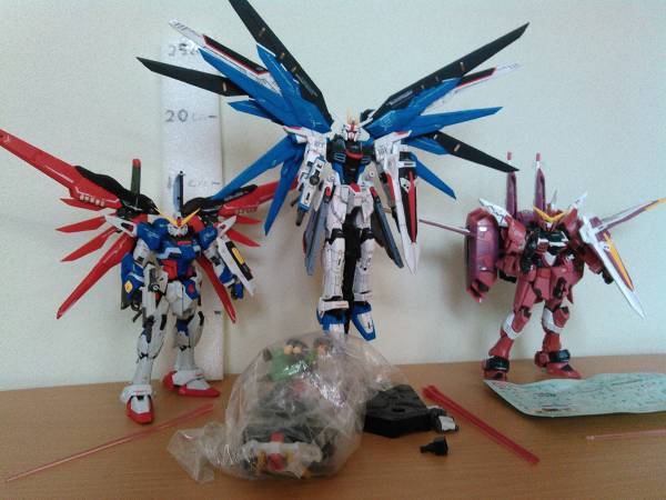 RG フリーダムガンダム デスティニー ジャスティス 完成品 SEED 【公式
