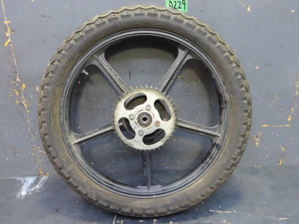 D229【M】AR80　AR080A　純正リアホイール　補修用に