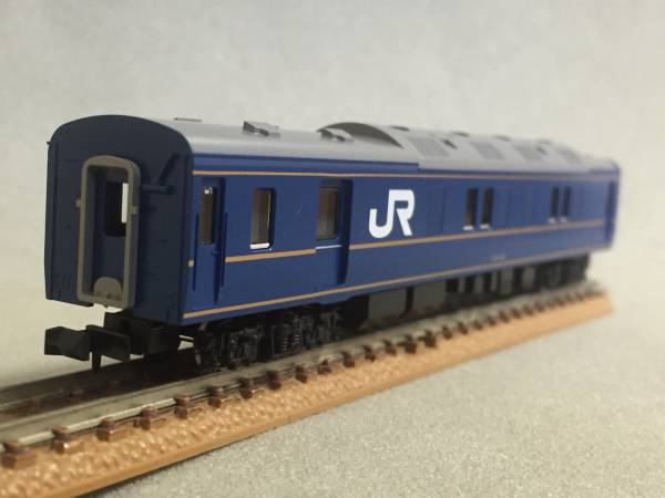新品同様 TOMIX製24系25形カニ24-102 さよならあけぼの Nゲージ 客車