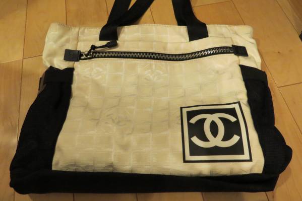 ☆シャネルスポーツラインバック美品☆chesty☆スタニング☆ CHANEL 