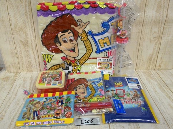 トイストーリー　ランチケース＆レジャーシート＆ポーチ等　E2C6