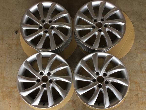 アルファロメオ ジュリエッタ 純正 17インチ PCD110 5H 中古