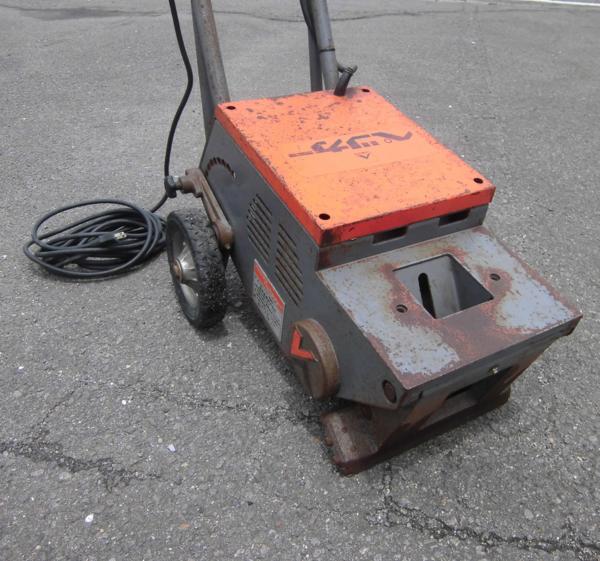 極東産機 ストロングペッカー SM-3 床材剥がし機（現状渡し）