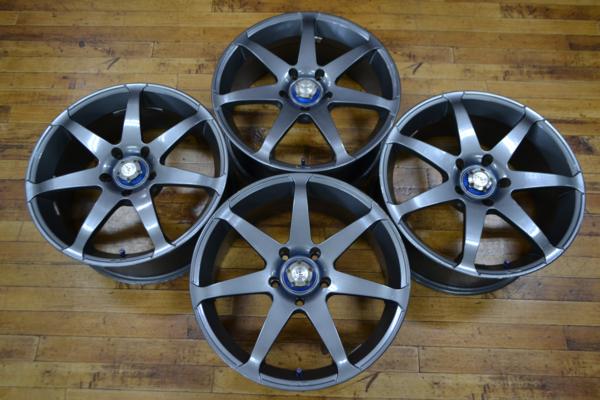 RAYS VERSUS カンピナオート 17×7J +42 アルファード クラウン