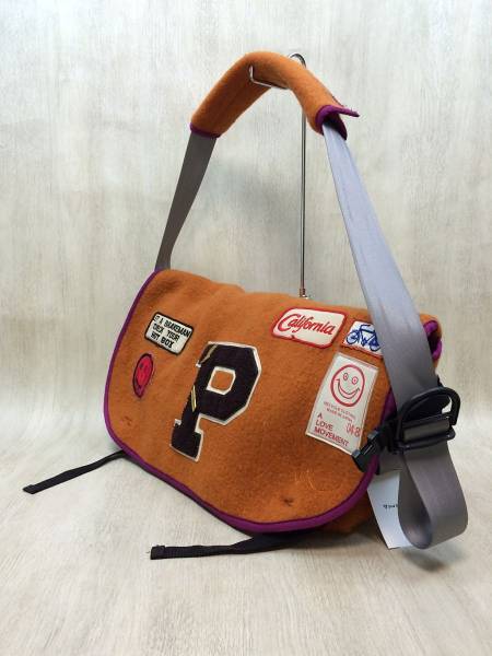 A LOVE MOVEMENT ALM Messenger Bag ALM⁄A LOVE MOVEMENT
