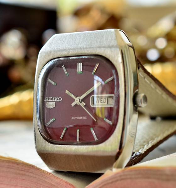 極上品◇ヴィンテージ セイコー5 オートマチック DAY/DATEワイン