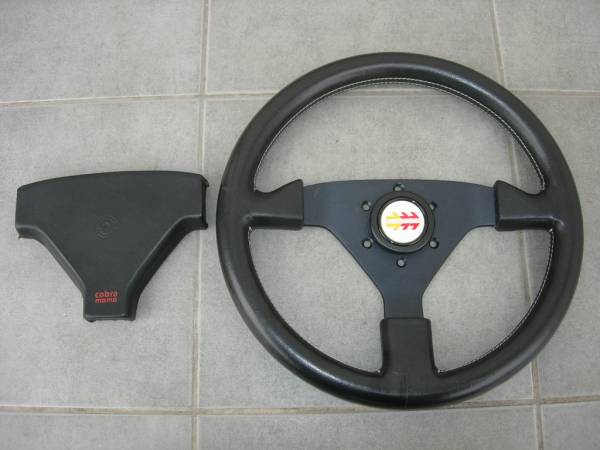 コブラ モモ ステアリング 当時物 MOMO 希少 ロードスター Cobra COBRA