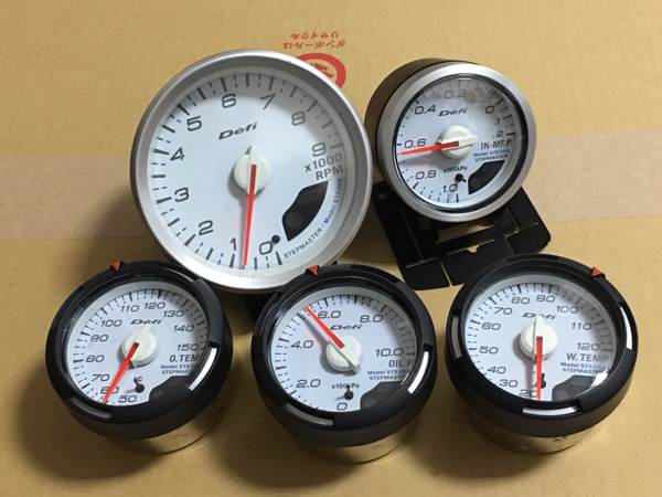 Defi 追加メーター インマニ計 defi追加メーター！欠品ありです！タコ、インマニ、水、油温など ご覧