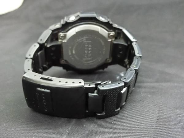 CASIO G-SHOCK GW-M5600BC 電波ソーラー_3
