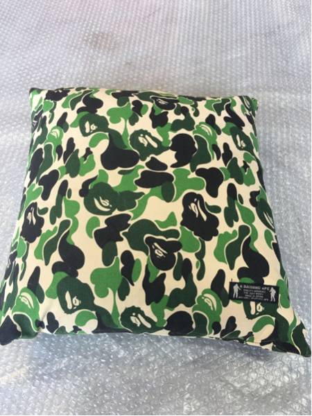 新品レアコラボ APE シンプソンズ エイプ 1st CAMO クッション 【公式