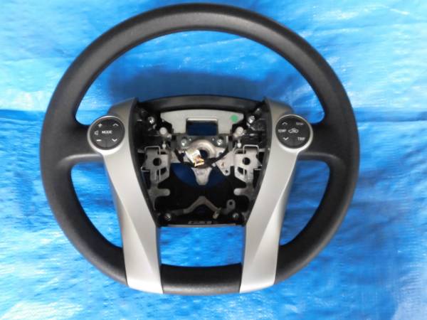 ZVW30 プリウス　後期　★　純正ステアリング　スイッチ付