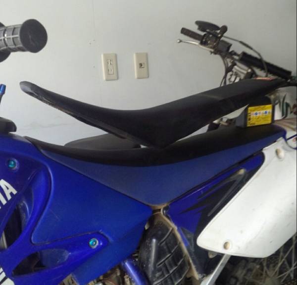 YZ125 (02) 中古あんこ抜きシート エンデューロ練習用に(純正品)｜売買 