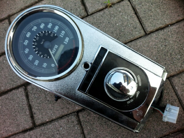 エボ　ソフテイル　メーター　FXSTS 　中古