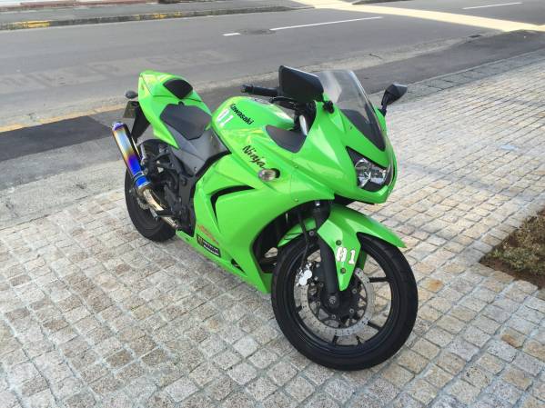 ★☆Kawasakiカワサキ　ninja250R　ニンジャ　ライム　☆★