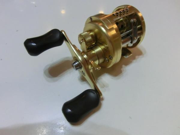 シマノ　カルカッタコンクエスト５０　中古良品