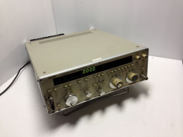 アンリツ MG645B1 STANDARD SIGNAL GENERATOR 信号発生器 中古