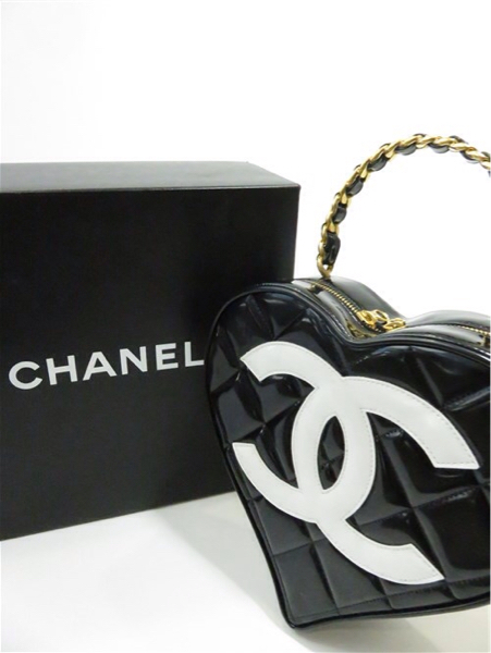 シャネル ココマーク ハート型 バニティ バッグ ブラック 正規品