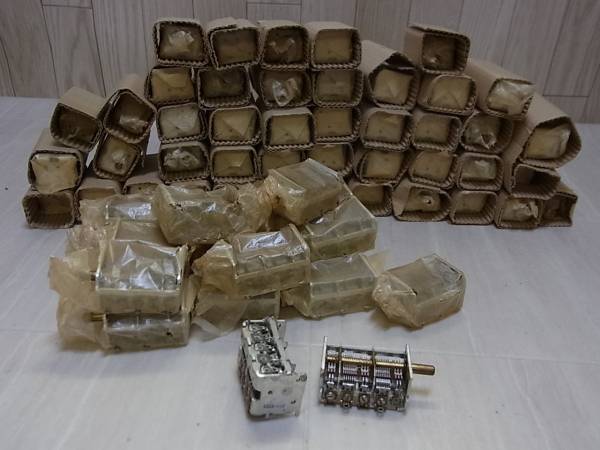 ■大量! 3連バリコン 65個set 未使用品/ジャンク/棚T2264/1