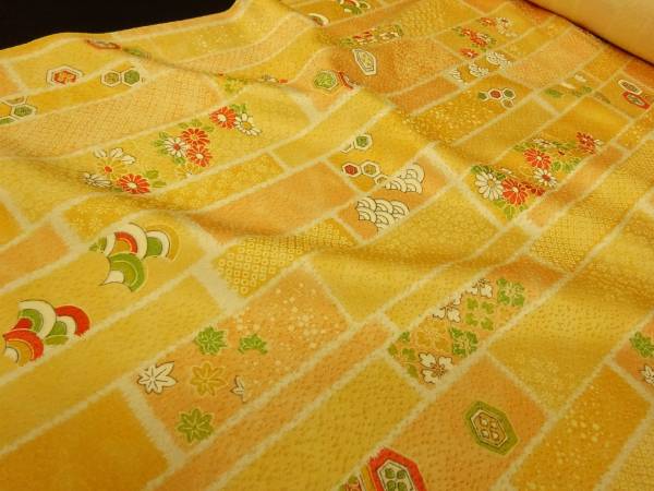 ★伝統文様＆花々、等【紋意匠／正絹小紋反物】