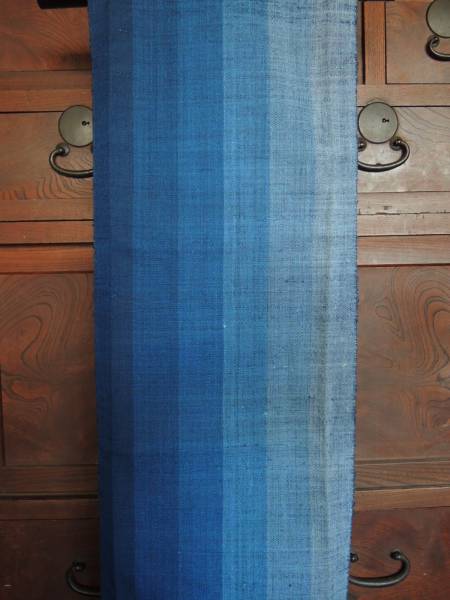 W6441■古布　紬帯　ブルー濃淡鰹縞■