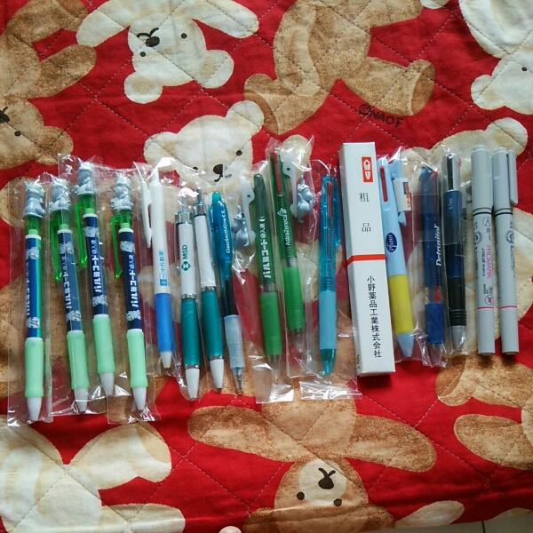 製薬会社ノベルティ 単色・多色ボールペンなど17本_1